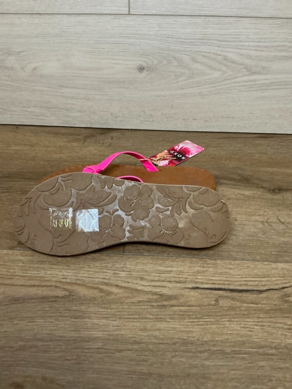 Roxy Luv Me Knot Women’s Flip Flop Sandals Platform Casual Size 6 NWT - Picture 4 of 5